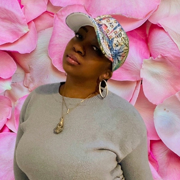 Star Embellished Cap - Picture 3 of 3